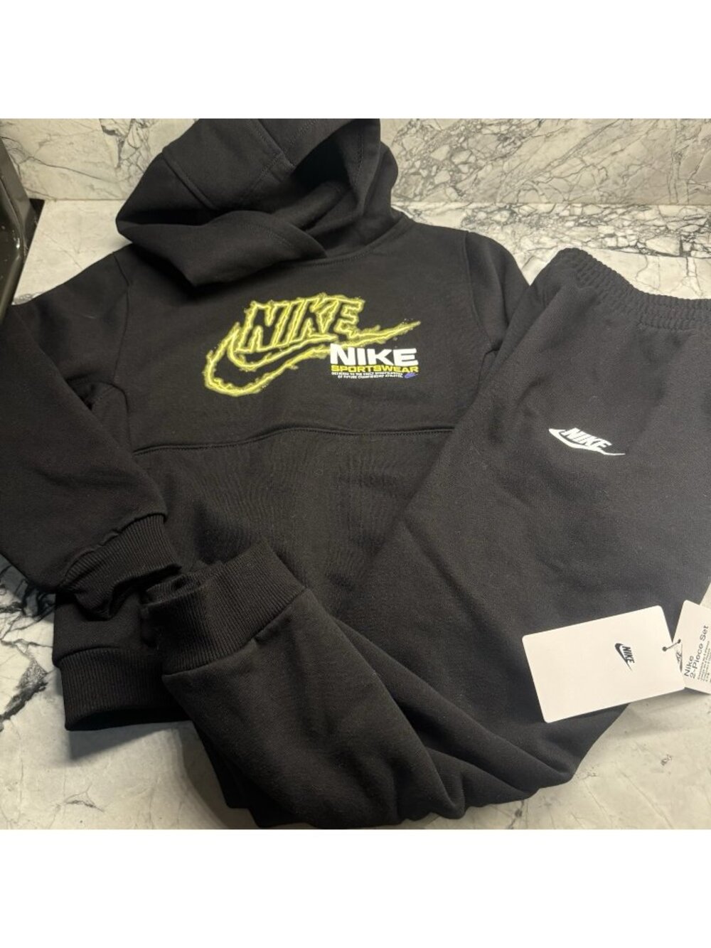 Nike Boys Size 7 Black Hoodie Joggers Outfit Set NEW
